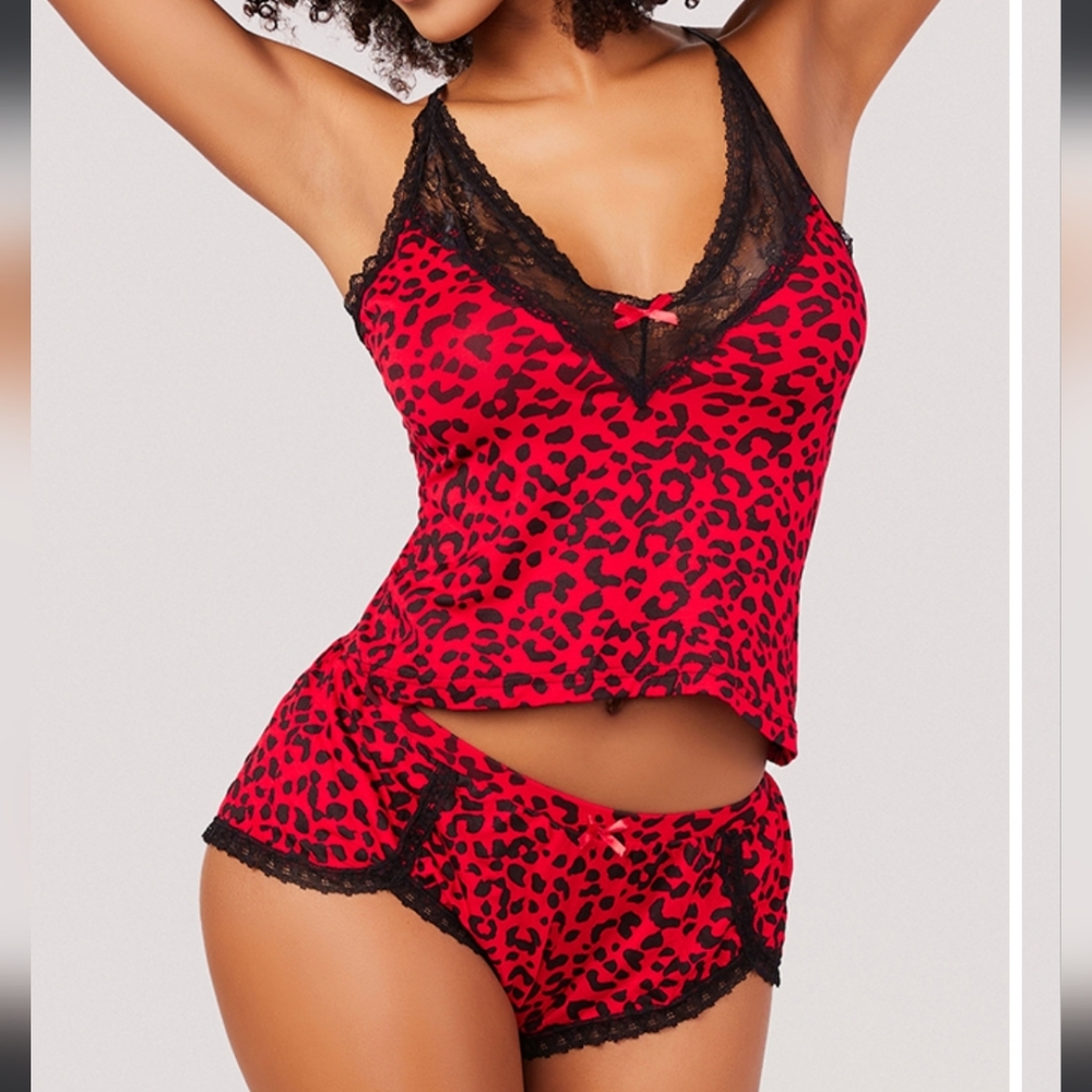 COZY SEXY LEOPARD PJ SET